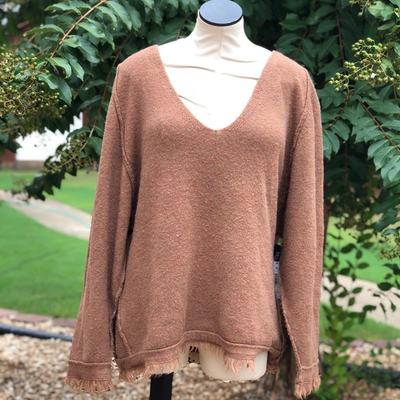 🍂Free People
Irresistible Fringe Trim Sweater🍂 - Picture 2 of 8